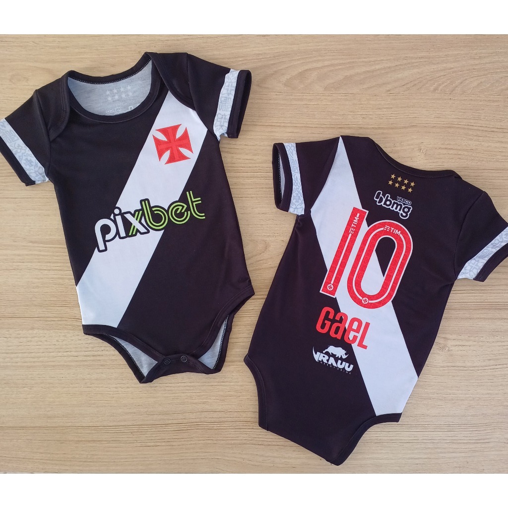 Body de bebê personalizado com nome Vasco preto em Oferta na Shopee