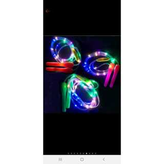 CORDA DE PULAR COM LED PISCA PISCA