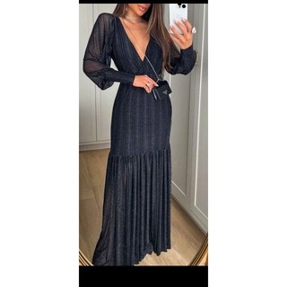Vestido Longo Com Brilho  em Tule de Manga Longa, e Bojo