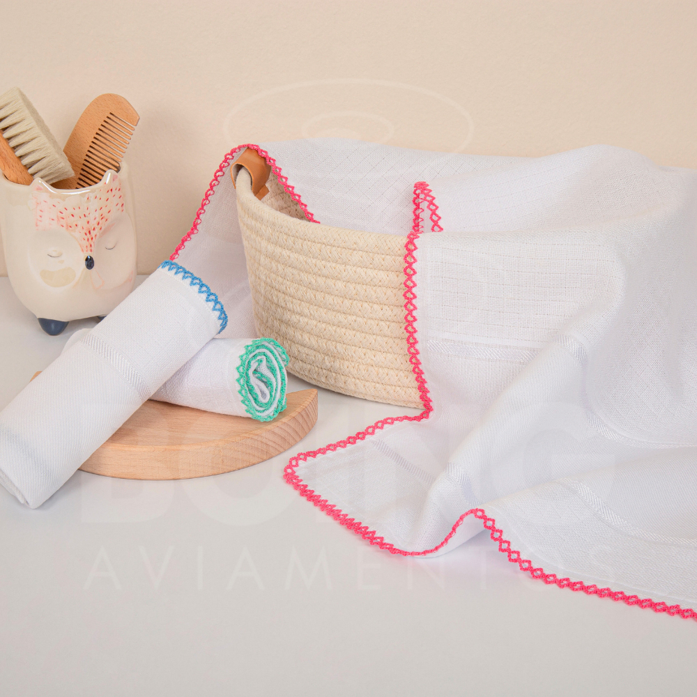 Unidade ou Kit 3 Fralda de Passeio Ombro Estrela Crochê Pt Mabber 30cm x 75cm - Pintura / Bordado Eletrônico