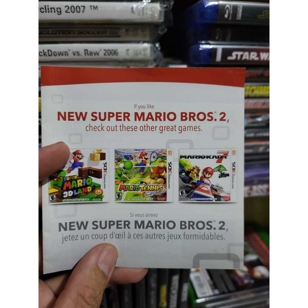 Pafleto interno do jogo New Super Mario Bros 2 3DS. APENAS PANFLETO INTERNO, NÃO ACOMPANHA O JOGO