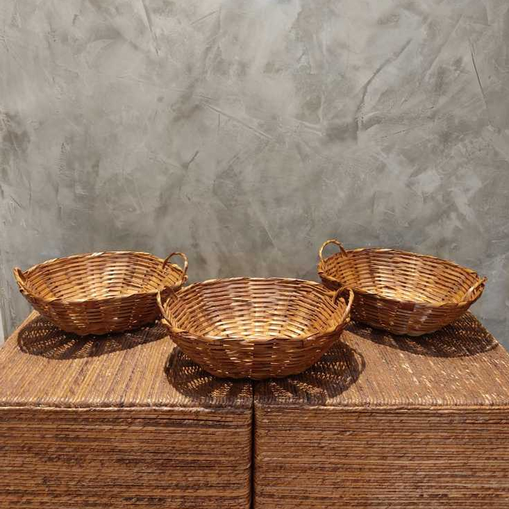 Kit com 2 cesta de bambu galeto oval para pao duas alças/fruteira P em Oferta na Shopee