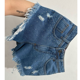 Short Jeans cintura alta Destroyed rasgados detalhe de strass de brilhantes mom femininas