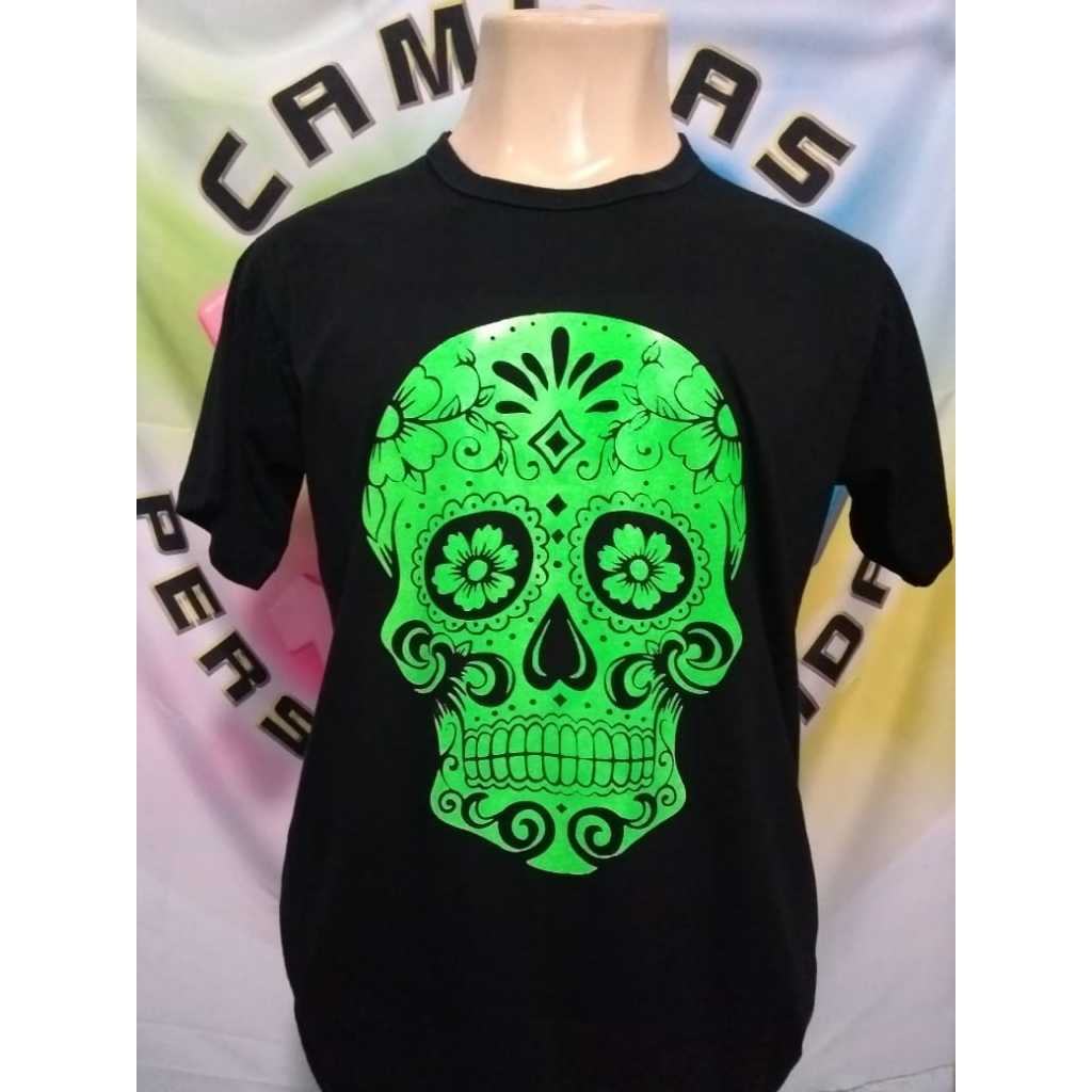Camisa Caveira Mexicana com estampa neon ( Verde, Amarela, Pink ) luz negra 100% Algodão preta