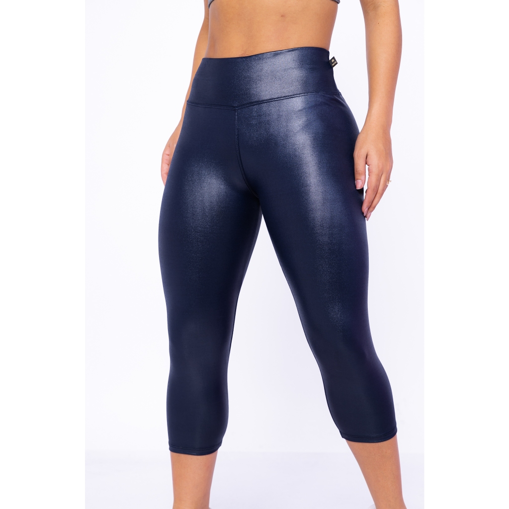 Calça Corsário em Cirre Brilho Molhado em Oferta na Shopee