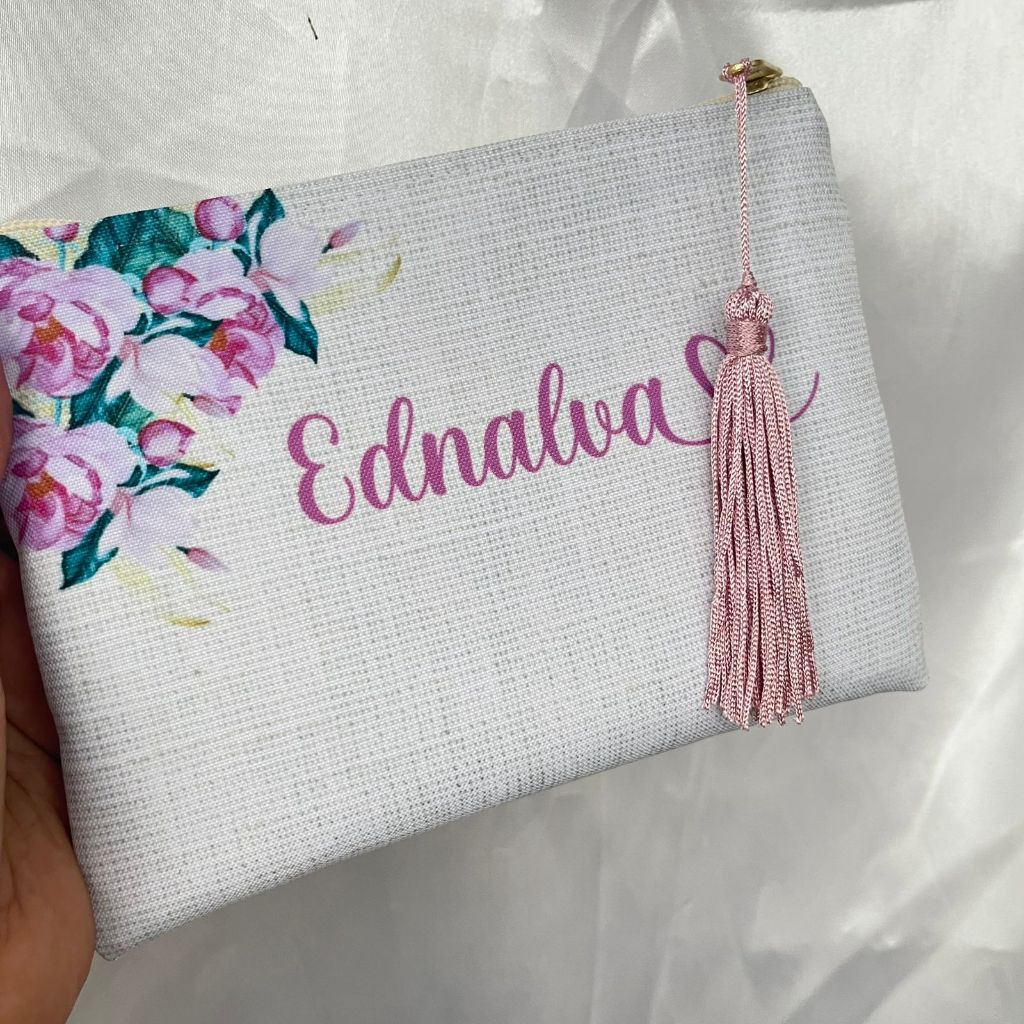 PRODUÇÃO 1 DIA ÚTIL  + FRETE - Necessaire Rosa Pink/Fuscia personalizada com nome p/ madrinhas, mãe da noiva, amiga em Oferta na Shopee