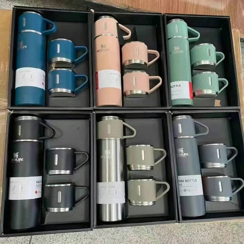 caneca Kit Garrafa Térmica Vacuum Bottle Inox 500ml + 3 Xícaras Bebidas Fria ou Quente