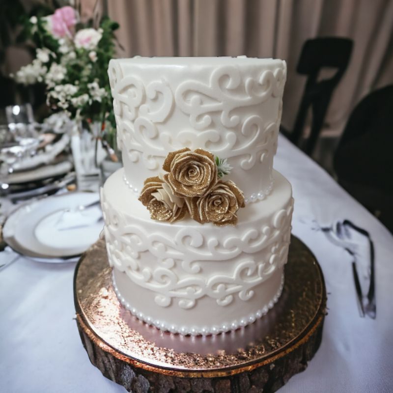 Bolo Fake Dourado: Onde Comprar | BuscaProdutos