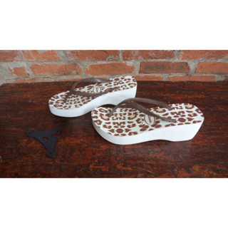 chinelo havaianas hagh animals branco/cafe plataforma 39/40