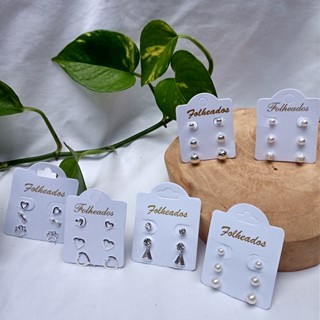 Cartela com 3 Pares de Brincos Folheados Diversos Modelos Coração Nossa Senhora Bolinha Ponto de luz Cupido Pérola