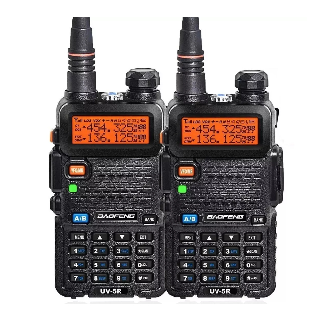 kit 2 Radio Comunicador Baofeng UV-5R Banda Dupla VHF UHF em Oferta na Shopee