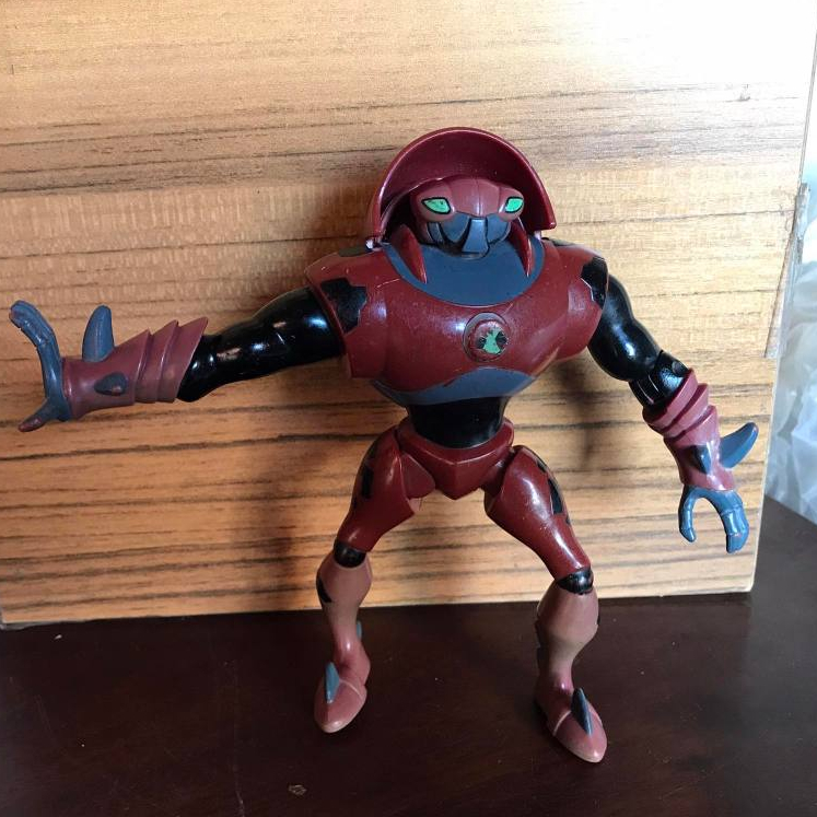 Boneco Ameaça Aquática Ben 10 DNA Alien Original