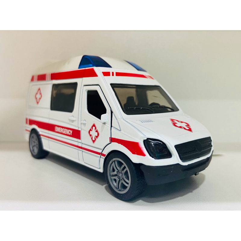 Miniatura Van Mercedes Sprinter de serviços Ambulância/ Bombeiro/ Polícia escala 1/48