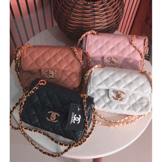 Bolsa Flap Baby Mademoiselle em Metalassê Bordada
