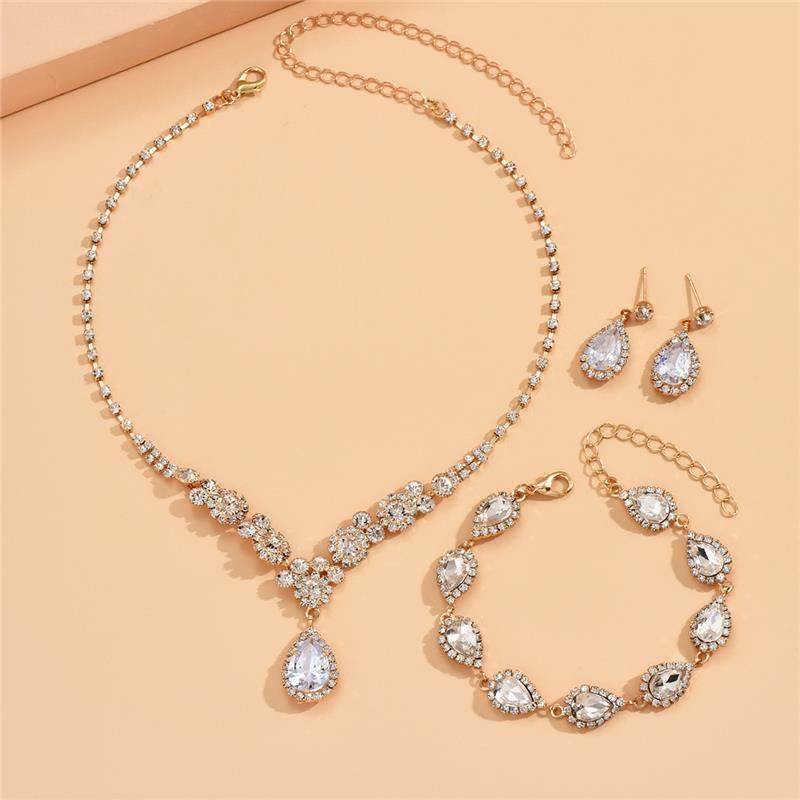 Conjunto 3 Peças Colar + Brinco + Pulseira Dourado