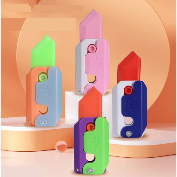 2 Tiktok Same Style 3D Gravity Cartoon Knife Toy Faca de Cenoura