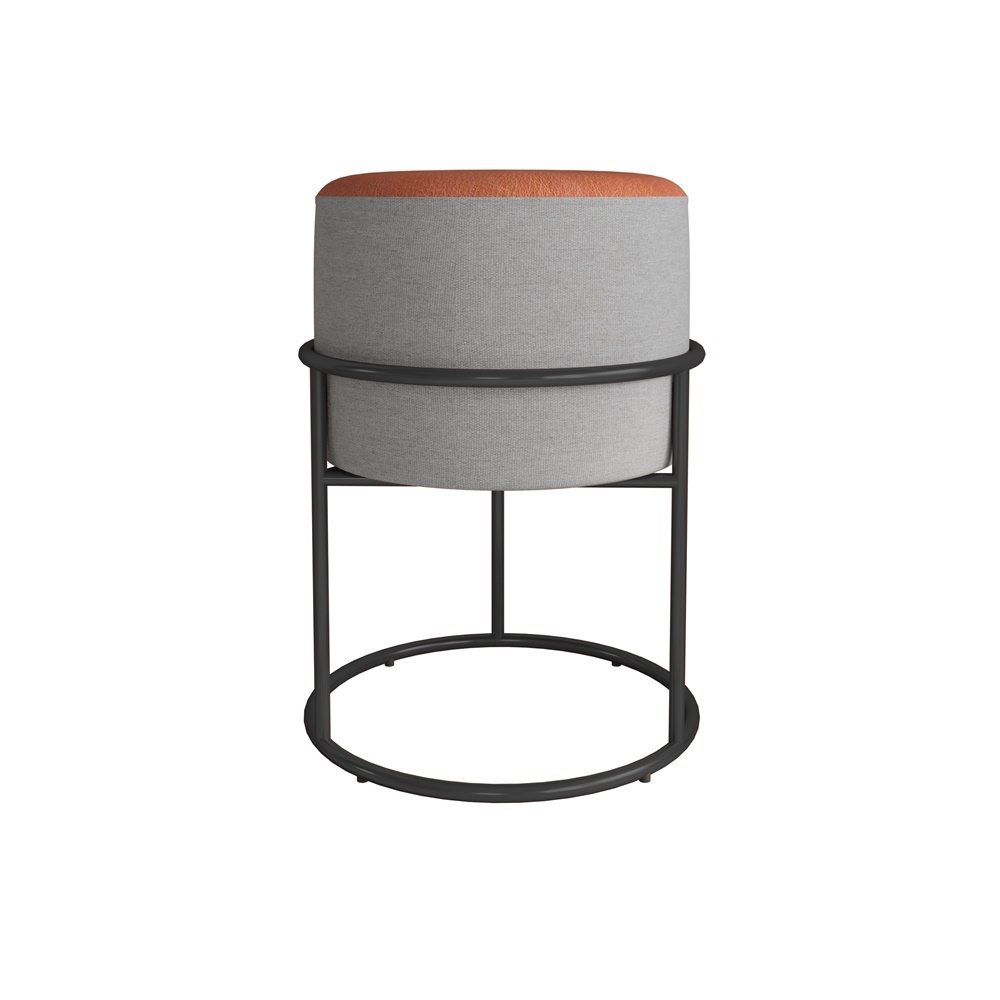 Puff Banqueta Iron Em Couro E Linho Cinza Decorativo Base Argola De Ferro Preto Metalizado