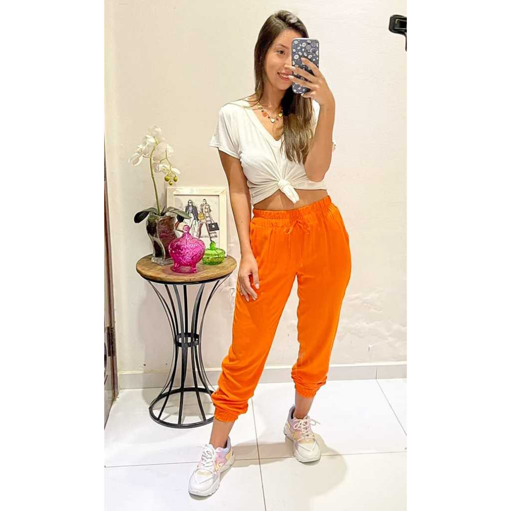 Calça Jogger Feminina Trabalho Bolsos Laterais Elástico Cintura Viscolinho Casual Moderna Confortável