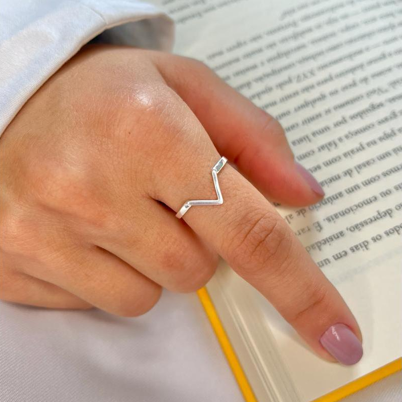 Anel Geométrico "V" Prata 925 Legitima em Oferta na Shopee