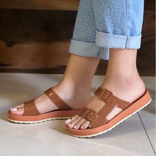 Sandália Feminina Modelo Novo 2024 Blogueirinha fresca Leve Macia Envio Imediato