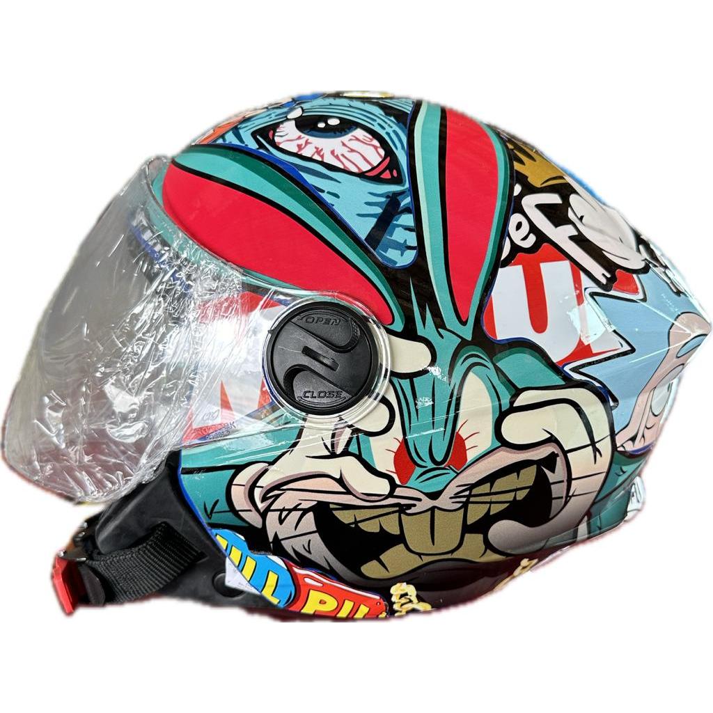 Capacete Pro tork adesivado