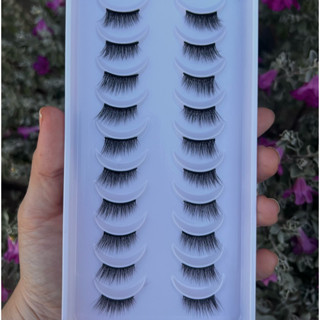 Cartela com 10 pares cílios postiços de cantinho - M5 M7