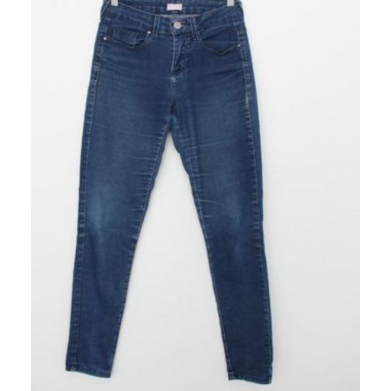 calça jeans feminina excelente em promoção. em Oferta na Shopee