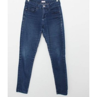 calça jeans feminina excelente em promoção. em Oferta na Shopee