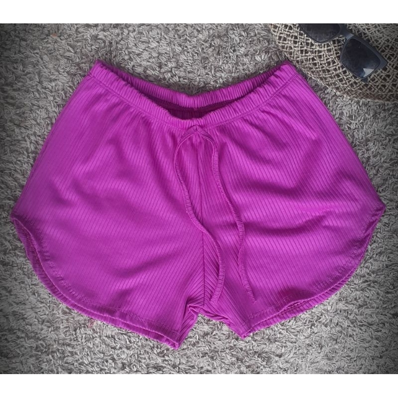 Shortinho Malha canelado Tecido canelado