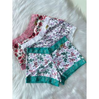 Kit 10 Calcinha Shortinho Feminino Estampado Em Microfibra Com Renda Lingerie