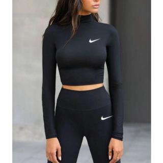 Conjunto Fitness moda academia legging cropped manga longa refletivo feminino