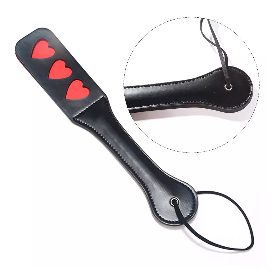 Chibata Palmatória Em Couro Sintético Com 2 Coraçao Coleção Fetiche Erótico BDSM CBT-03 em Oferta na Shopee