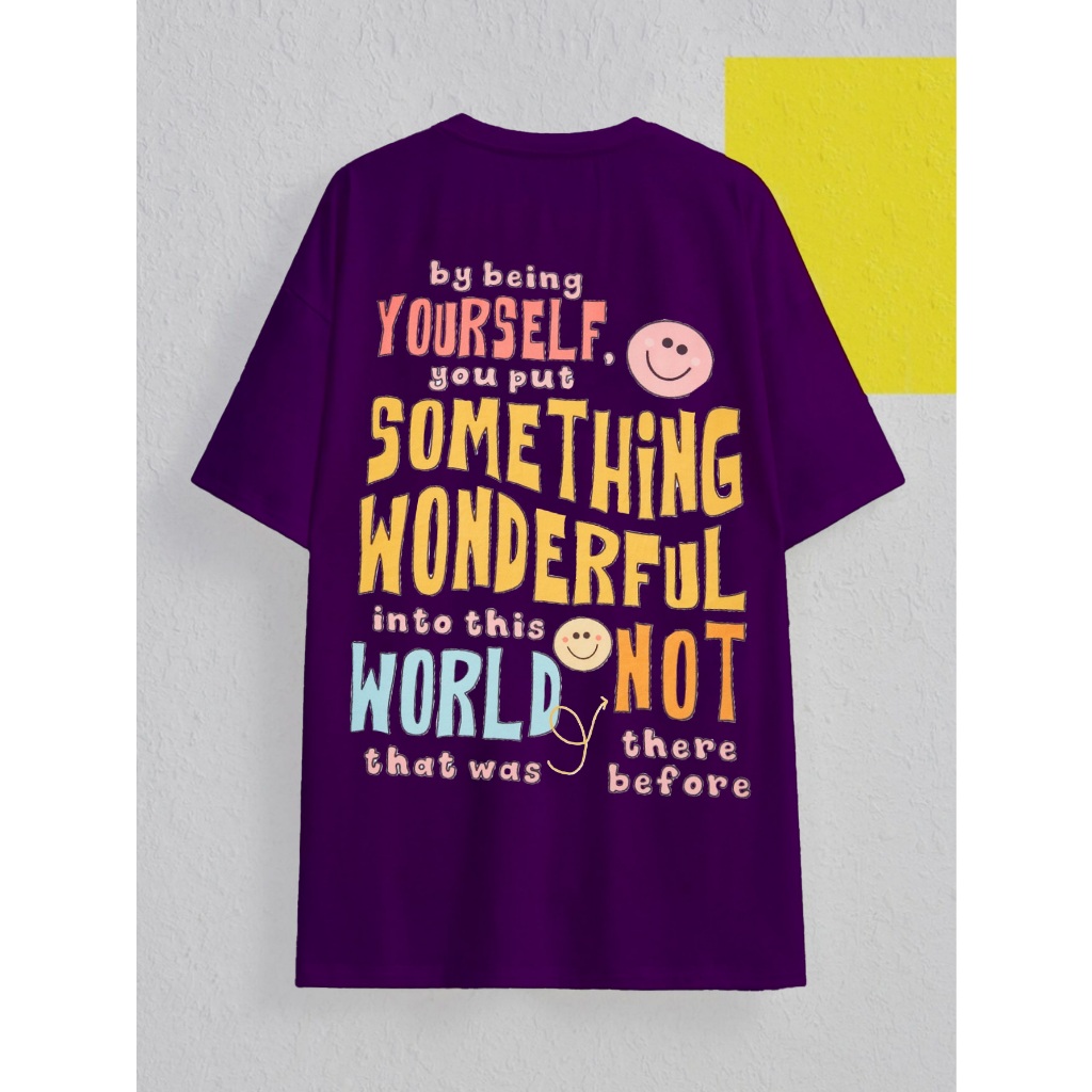 Camiseta Básica Unissex Estampada Cor Roxo Forte Aesthetic Blusa Oversized Feminina Be Yourself Sej