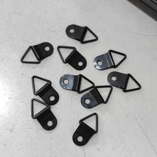 kit 5 e 10 suporte pendurador triangulo com parafuso ganchinho para quadro e moldura em Oferta na Shopee