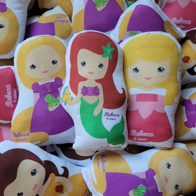 Almofadas Personalizadas festa Princesas 20cm lembrancinha Contornada festa menina