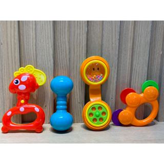 Brinquedo Para Bebê Chocalho Infantil Mordedor Colorido em Oferta na Shopee