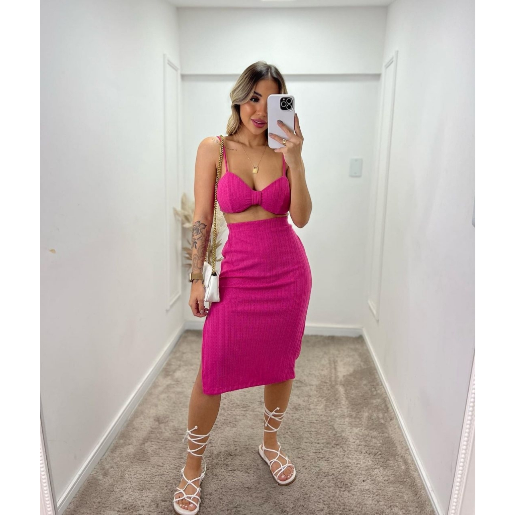 Conjunto feminino Conjunto cropped e saia mid com bojo saia com elástico