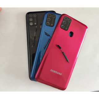 Tampa Traseira Galaxy M31 De Plastico Com Lente De Vidro Da Camera Traseira e Botoes Externos Power e Volume