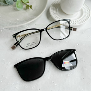 Armação de Óculos Feminino Clipon 2 Em 1 Armação + Solar /Tamanho Pequeno / Lente polarizado 6571 em Oferta na Shopee