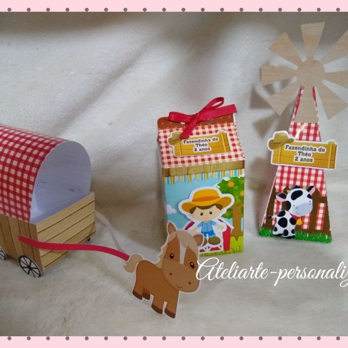 Kit 15 personalizados Fazendinha Fazenda Cavalo haras rancho milk  pirâmide carrocinha
