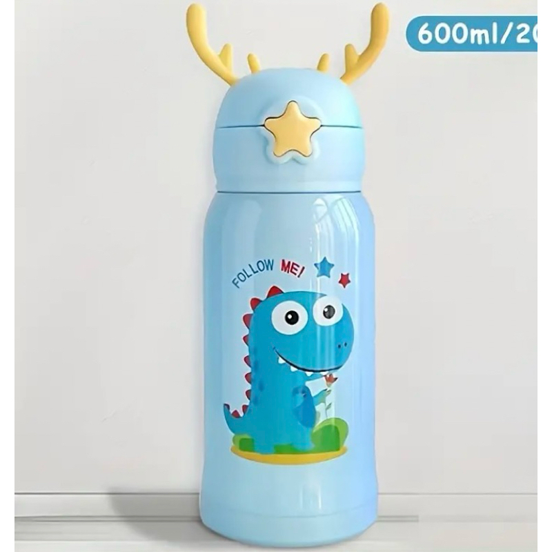 Garrafinha Térmica Infantil com capa e alça para o transporte, em formato de Alce com ilustração de Dinossauro, cor: Azul. Capacidade 500ml