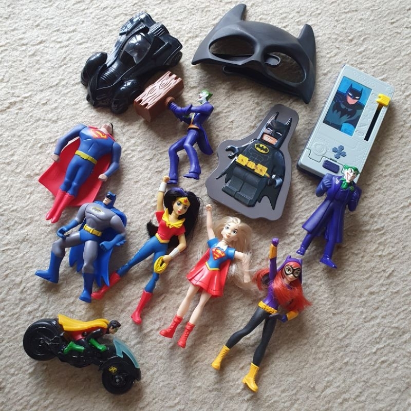 Bonecos Avulsos Dc Comics, Liga da Justiça, Batman, Superman, Coringa, Mulher Maravilha, Batgirl | McDonald's