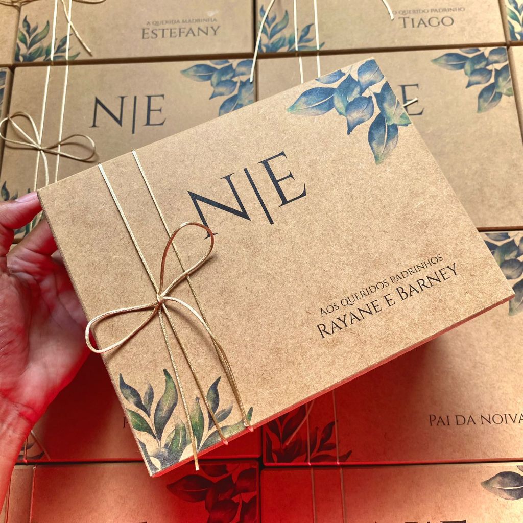 Caixa de MDF Personalizada Casamento Folhagens Para Padrinhos ou Pais