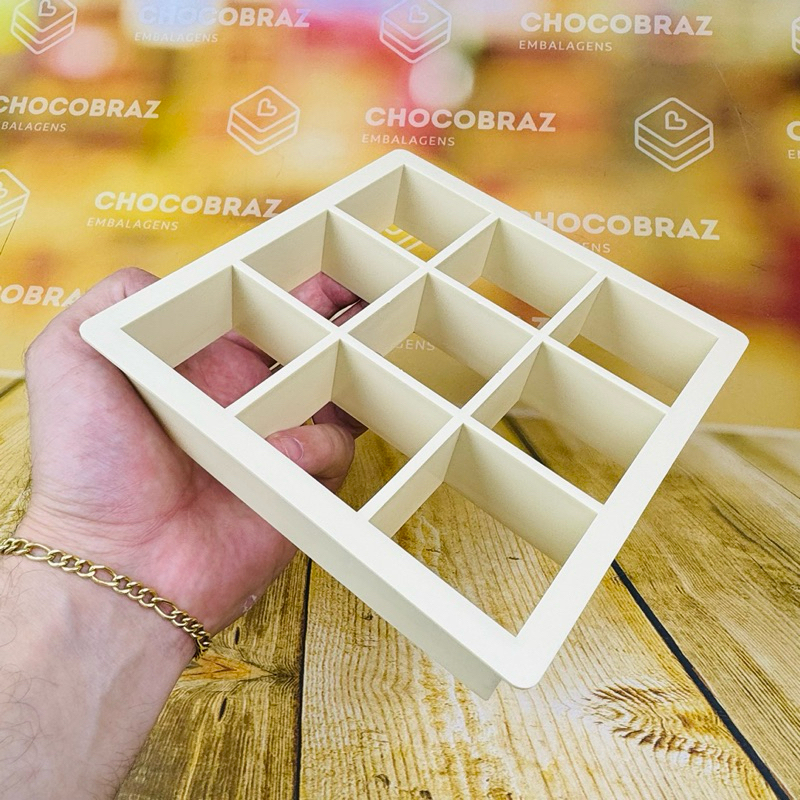 Cortador De Brownie Doce Bolo Quadrado 5x5 Cm 9 CAVIDADES dona Cotta// em Oferta na Shopee