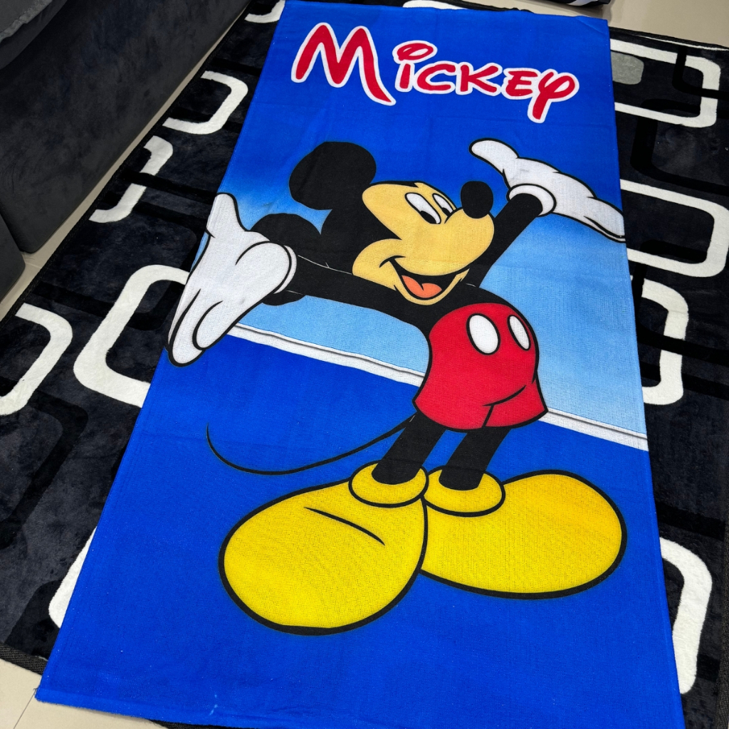 Toalha Infantil Banho Praia Algodão Grande Personagem Mickey em Oferta na Shopee