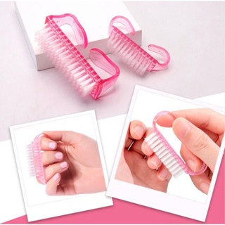 Escovinha de Unhas de Plástico com cerdas de NYLON e cabo anatômico deslizante - CORES SORTIDAS - ESCOVA