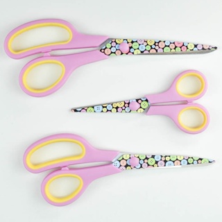 Kit Com 3 Tesouras Decoradas para Corte e Costura, Artesanato, Patchwork e Papelaria em Aço Inoxidável - BOTÃO em Oferta na Shopee