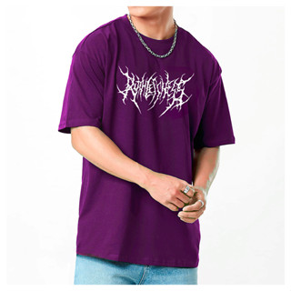Camiseta com estampa no estilo Black metal
