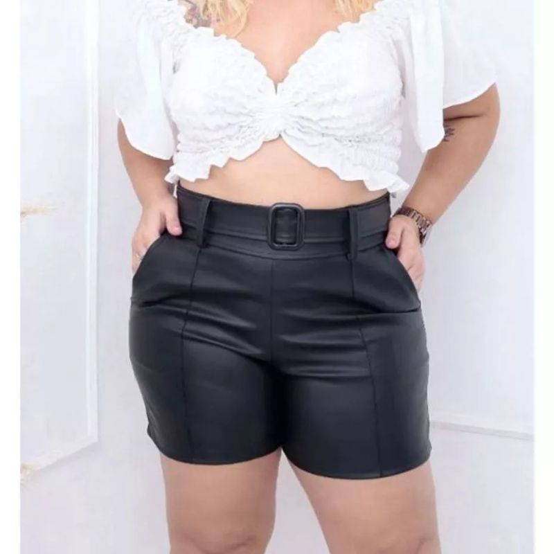 shorts couro fake feminino / shorts cirrê plus size / P ao G3