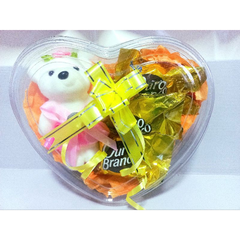 Presente coração chocolate e ursinho dia das mães/ mimo/ dias dos namorado/dia do amigo, aniversário, dia a dia